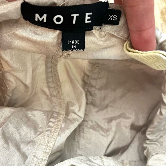 Motel Rocks, Light Golld,Shimmer Parachute Pants, Excellent Condition, Size XS - Picture 4 of 15
